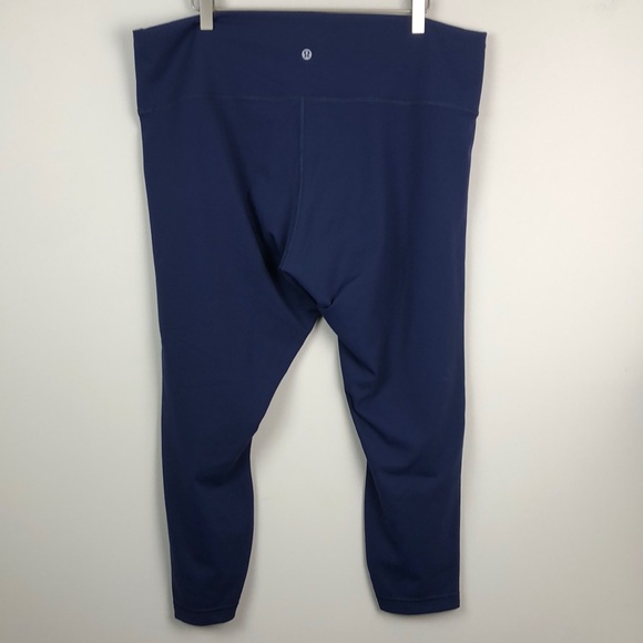 Lululemon High Waisted‎ Cropped Leggings Plus Sized - Picture 2 of 7